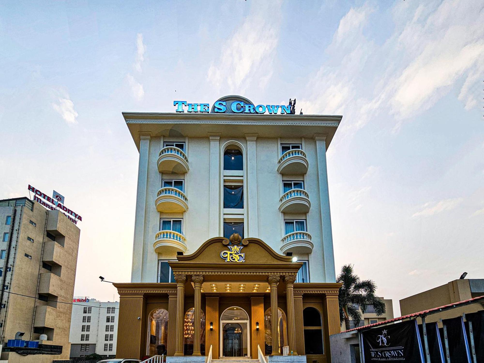 The S Crown Somnath Hotel Eksteriør billede